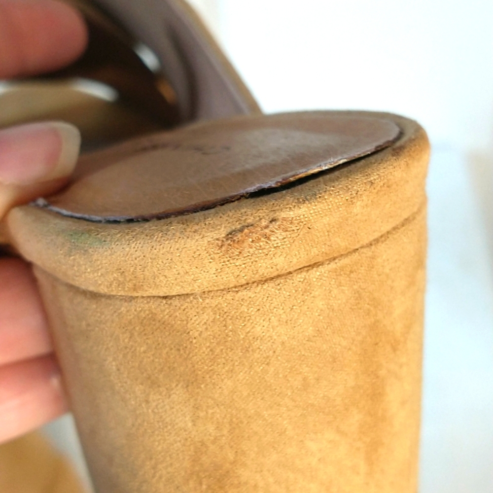 Chinese Laundry Women's Tan Mules size 9.5 vegan suede. Chunky heel. - Picture 8 of 8
